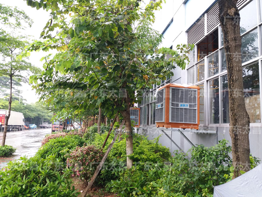 夏日車(chē)間如何降溫？只需1臺(tái)環(huán)保空調(diào)解決難題