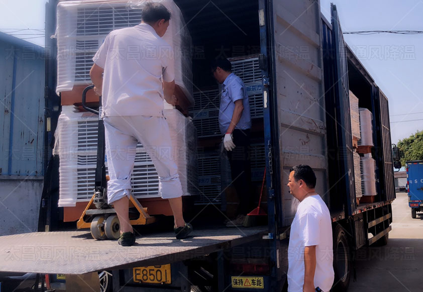 夏日將近，工業(yè)廠房降溫用什么方案和設(shè)備呢？