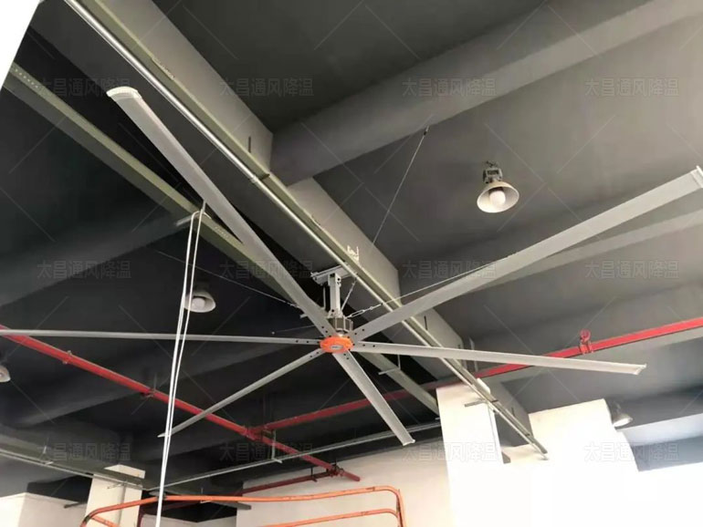 夏季如何應(yīng)用工業(yè)大風(fēng)扇為車間通風(fēng)換氣