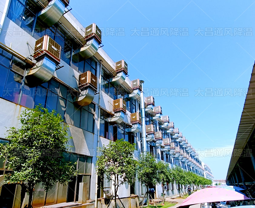 這個(gè)2000平米廠房降溫設(shè)備1小時(shí)只要1度電