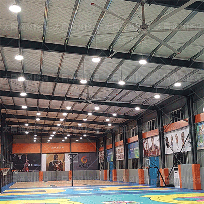 籃球場(chǎng)很熱怎么降溫？